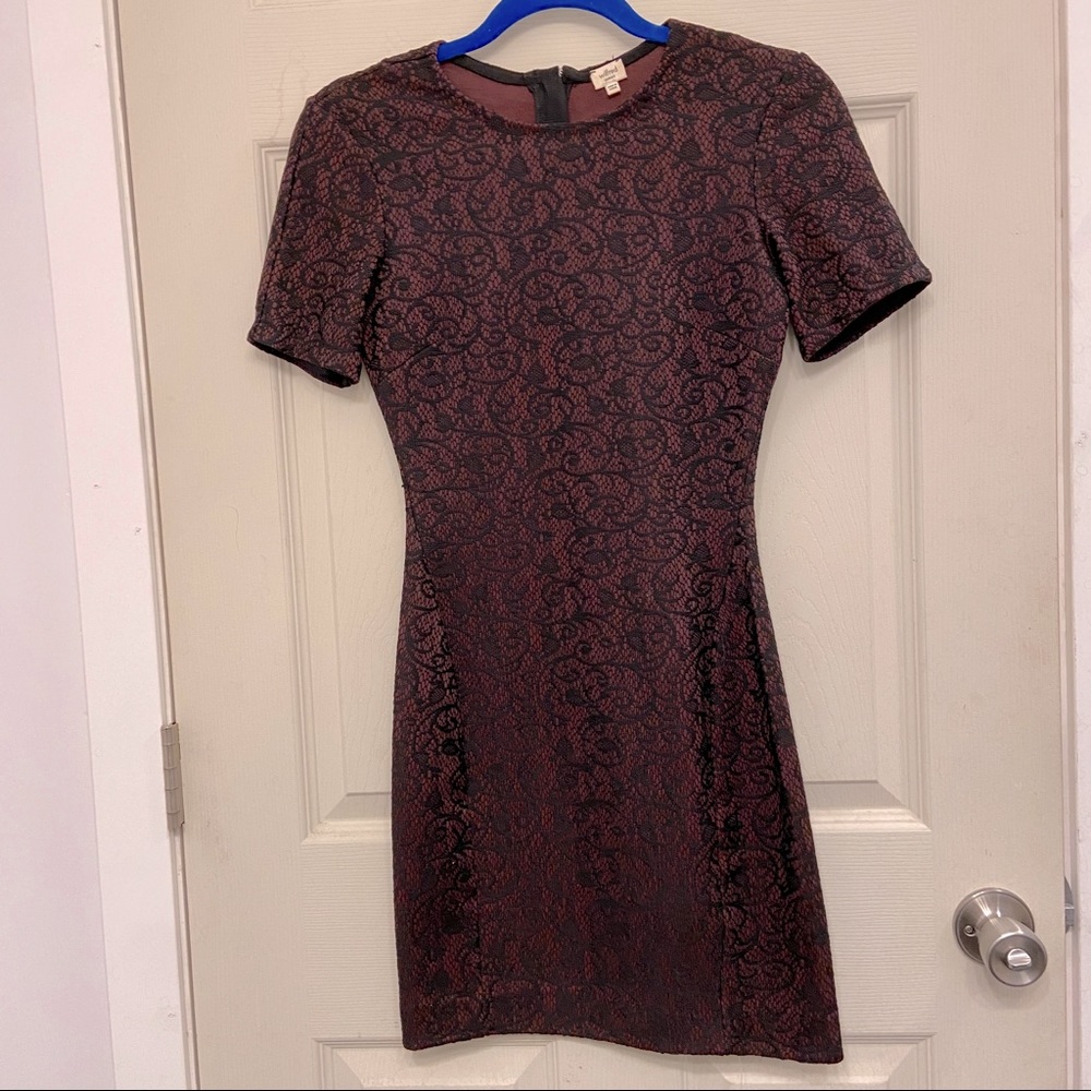 Wilfred maroon and black Lace Dress. Fitted style. Size XS.
